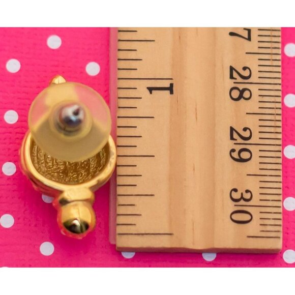 Vintage Elegant Royal Gold Tone Stud Earrings - P17 - Picture 2 of 2